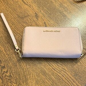 Michael Kors Light Pink Wristlet Clutch